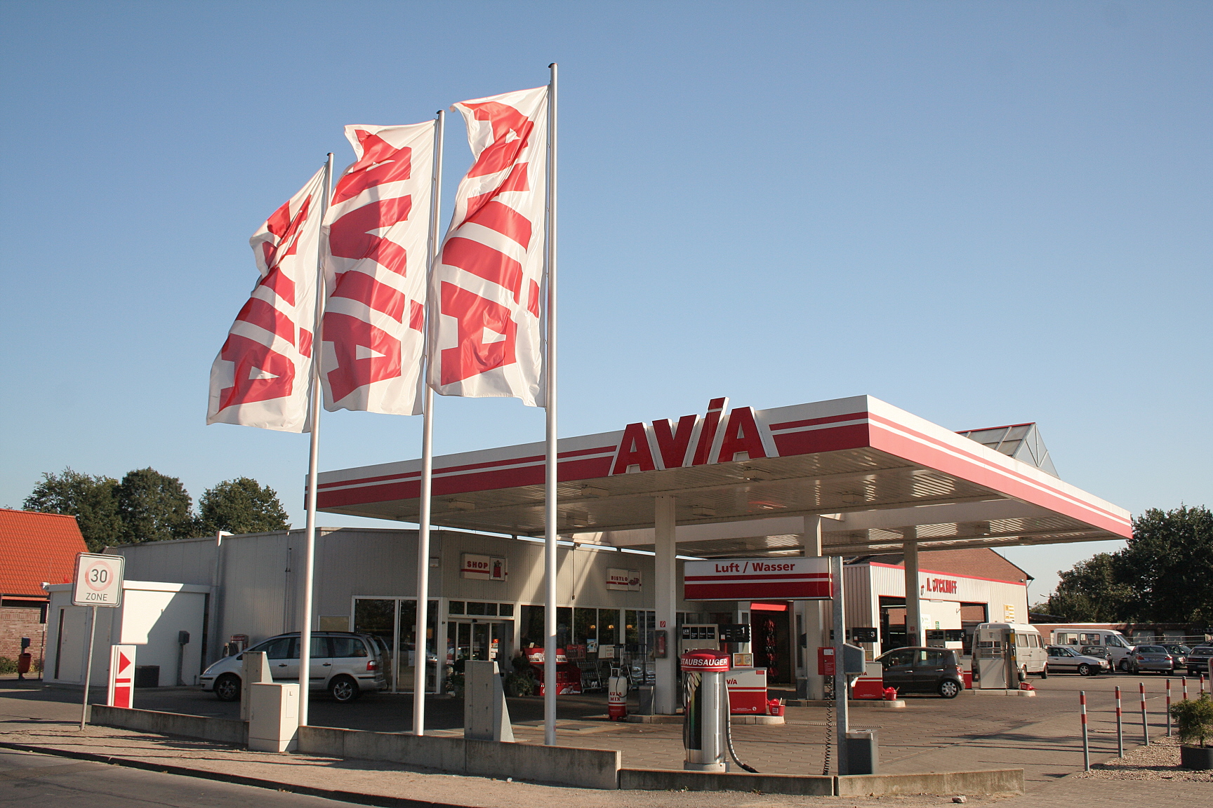 <b>AVIA</b> Tankstelle