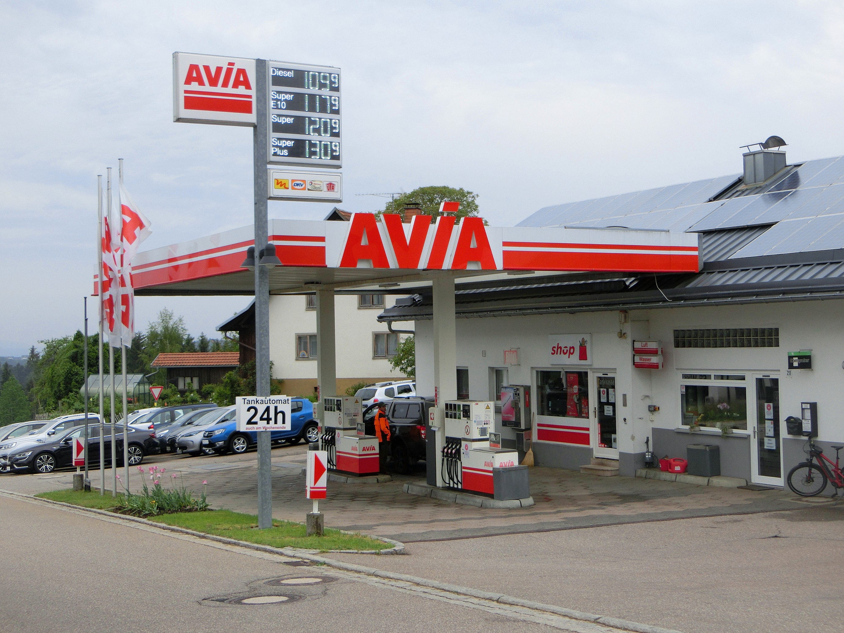 <b>AVIA</b> Tankstelle