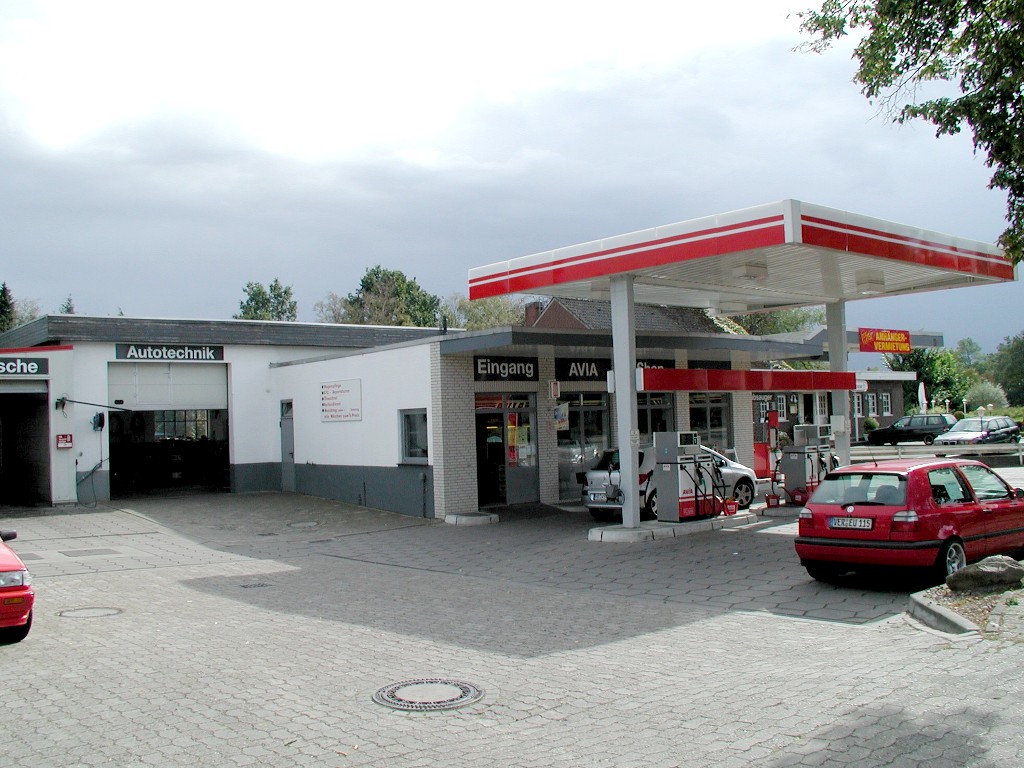 <b>AVIA</b> Tankstelle