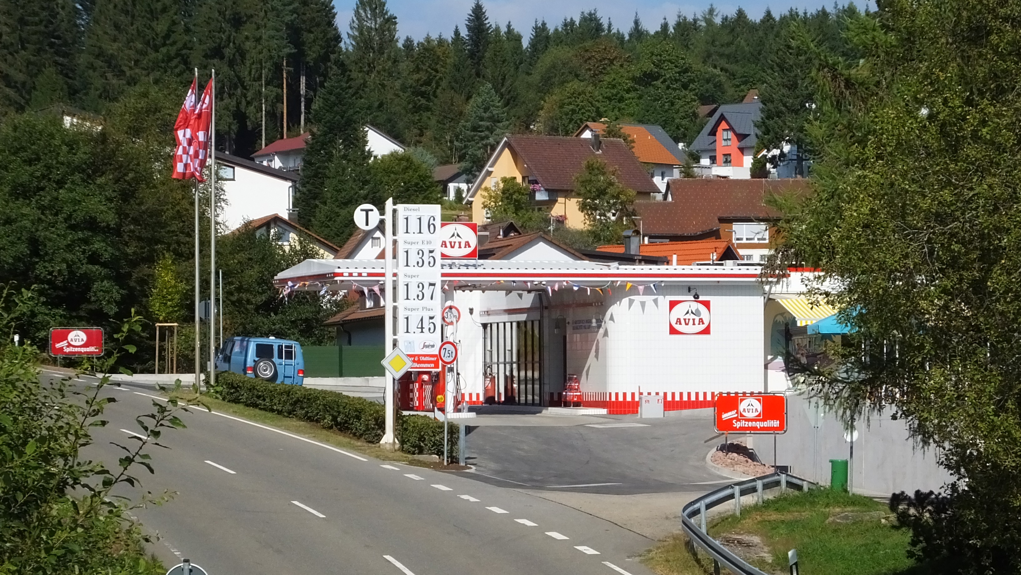 <b>AVIA</b> Tankstelle