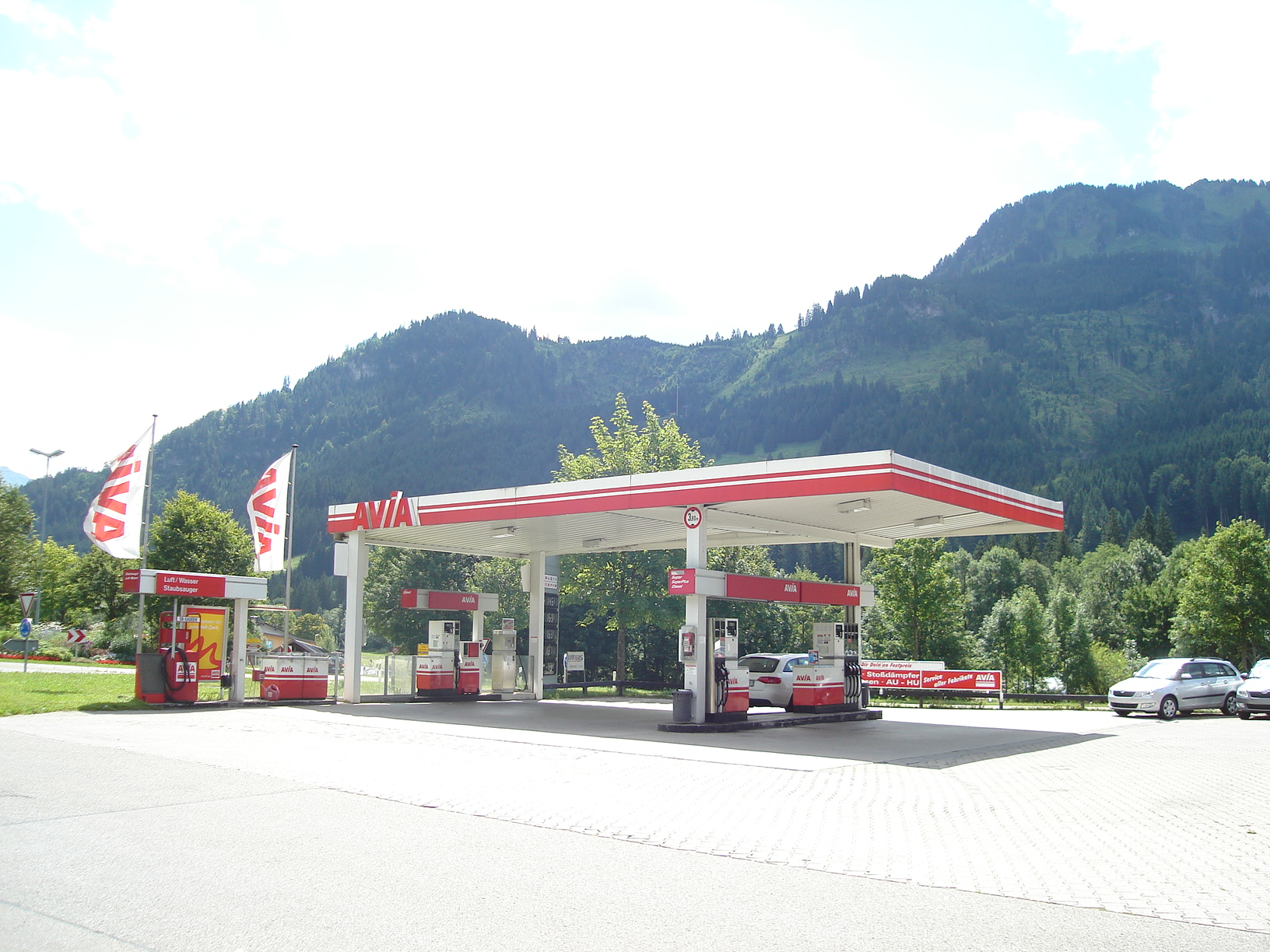 <b>AVIA</b> Tankstelle