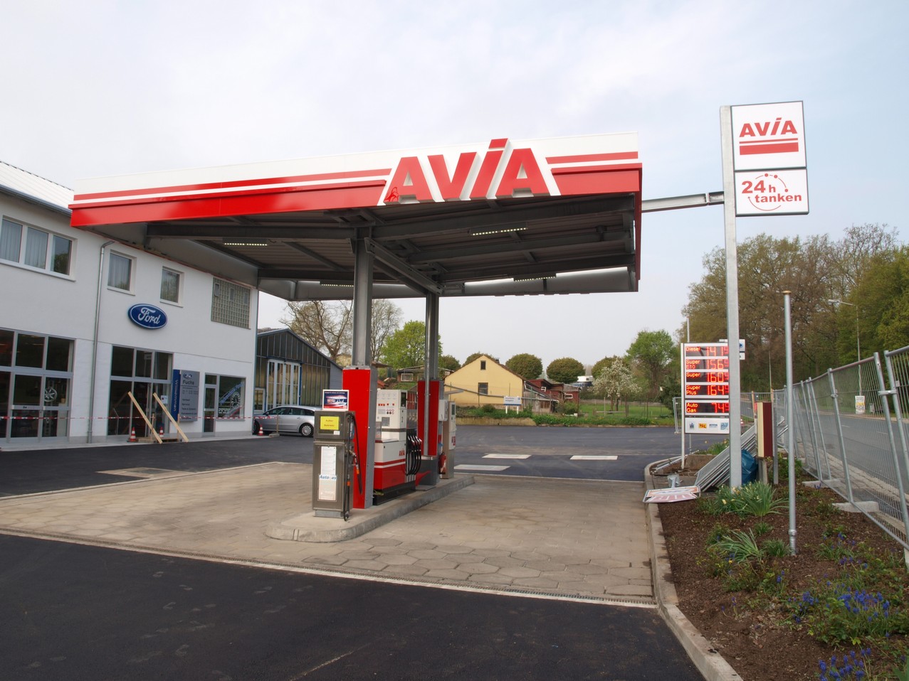 <b>AVIA</b> Tankstelle
