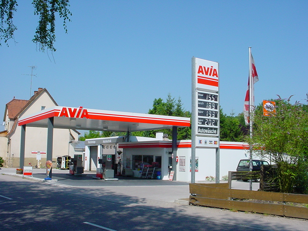 <b>AVIA</b> Tankstelle