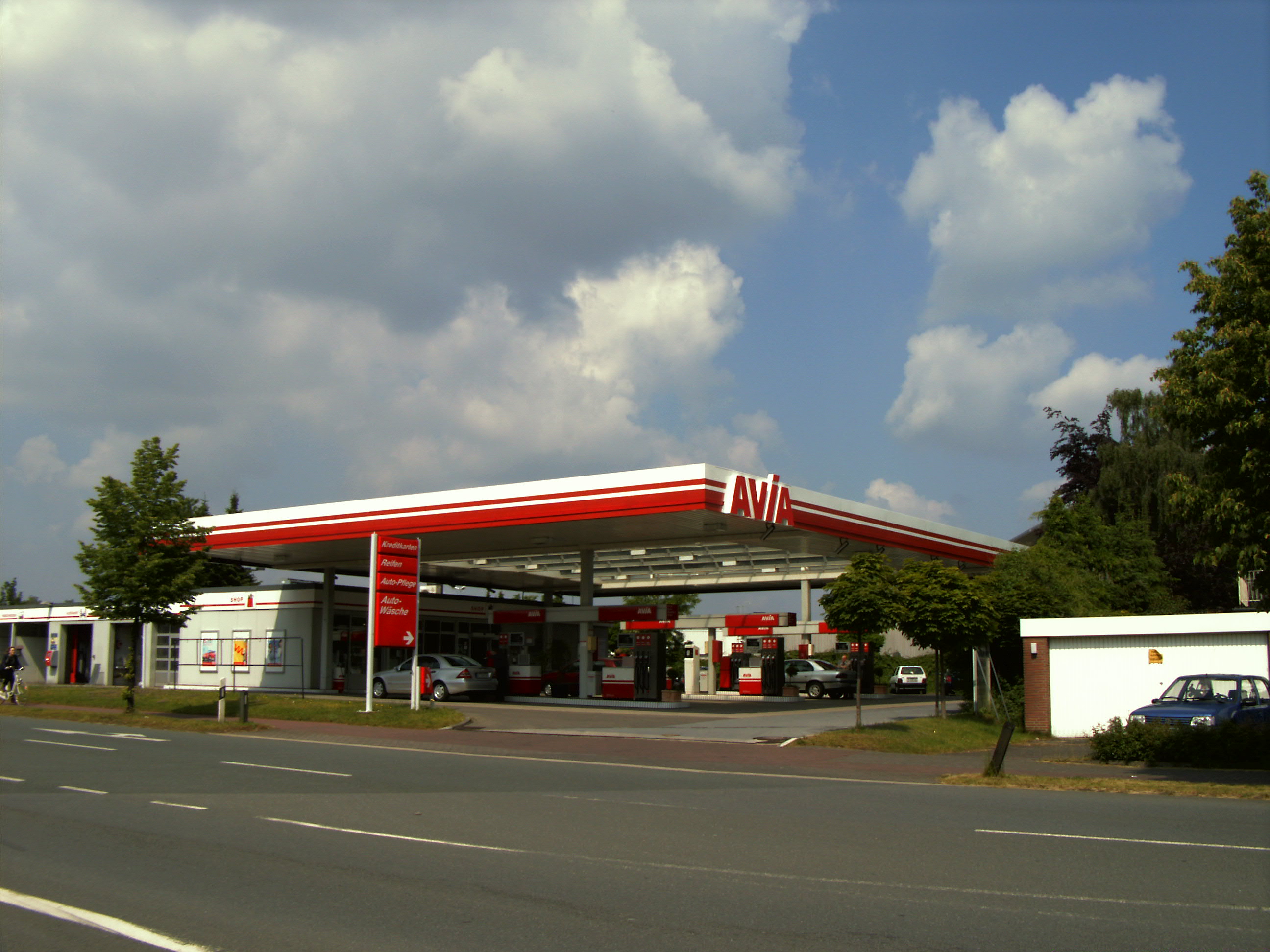 Details Zur AVIA Tankstelle