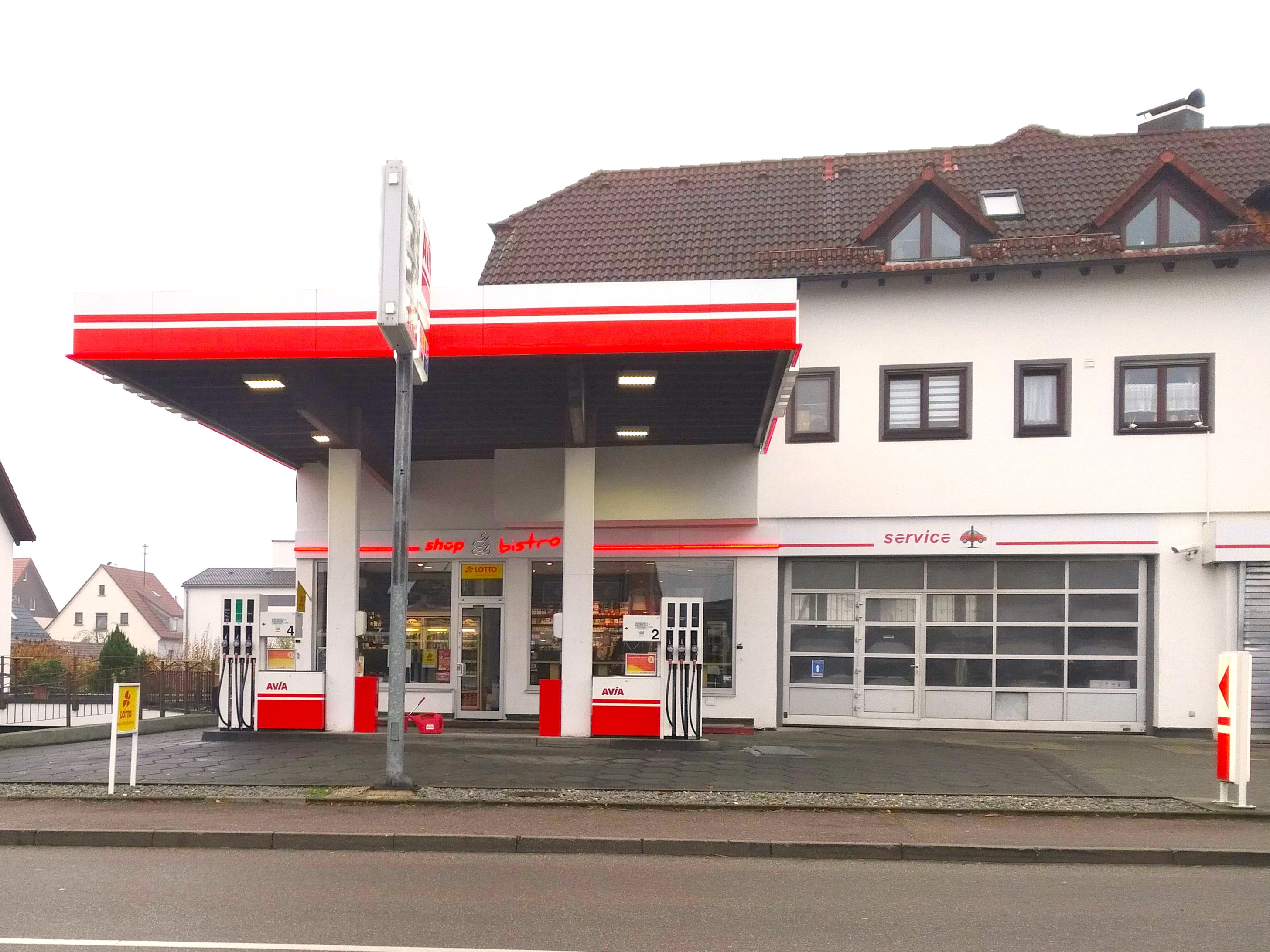 Details Zur AVIA Tankstelle