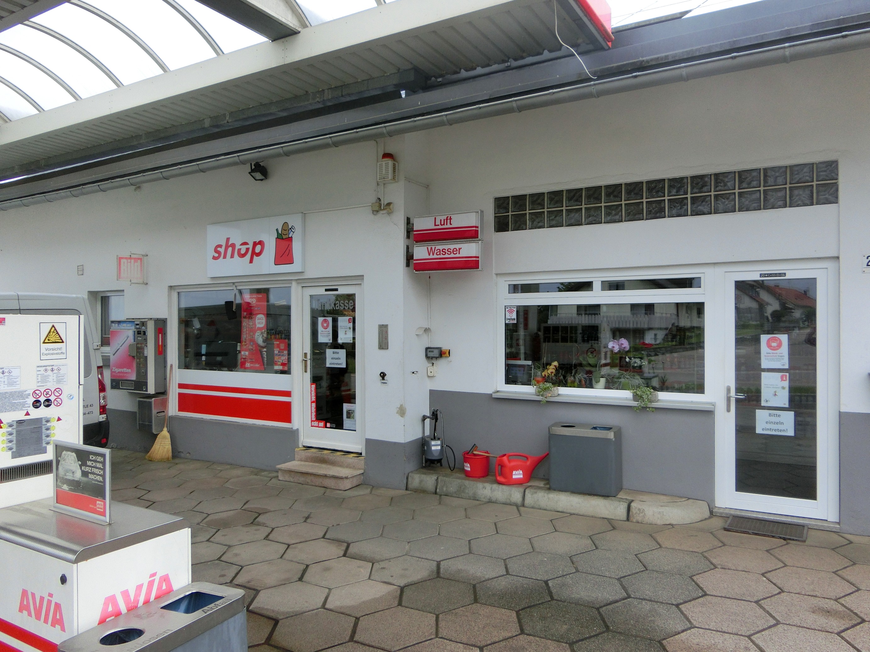 <b>AVIA</b> Tankstelle