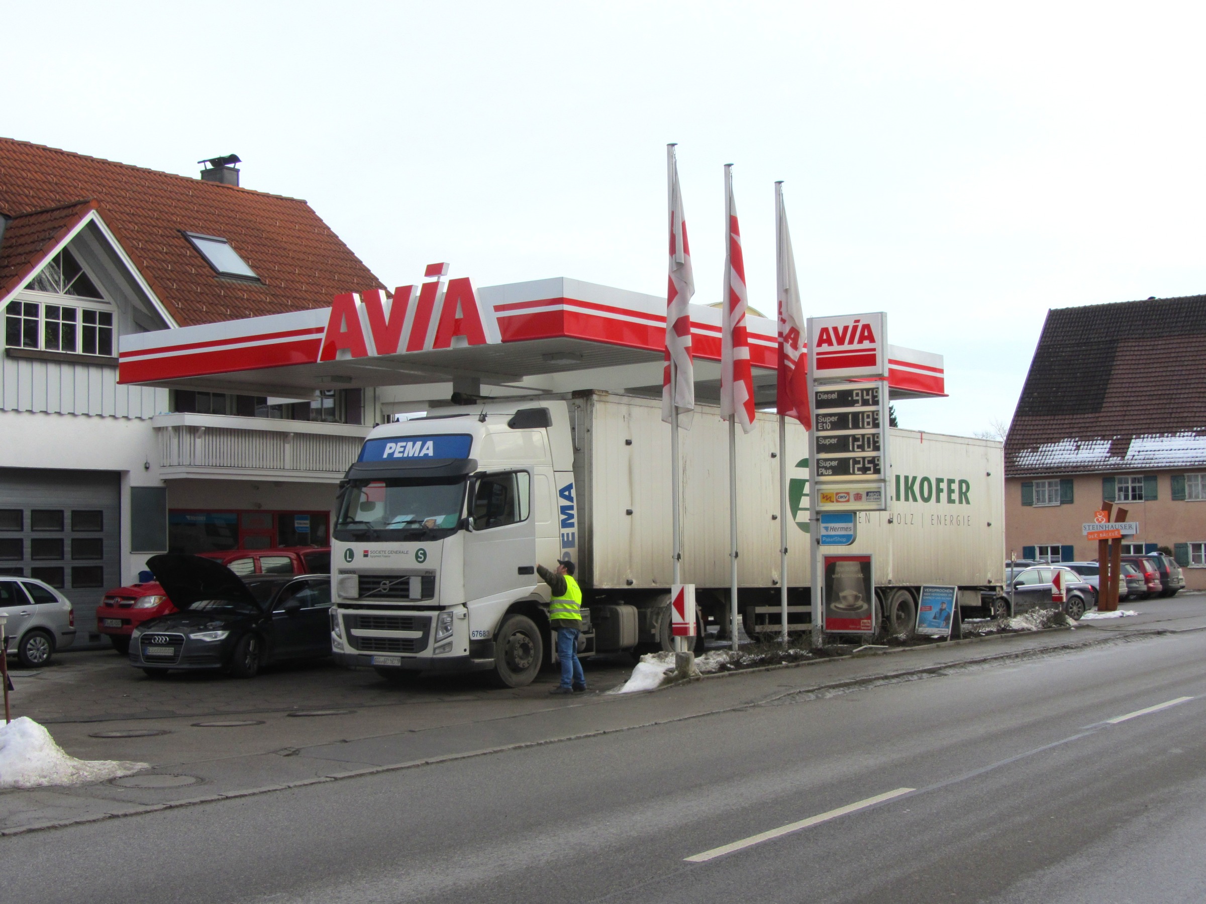 <b>AVIA</b> Xpress Tankstelle